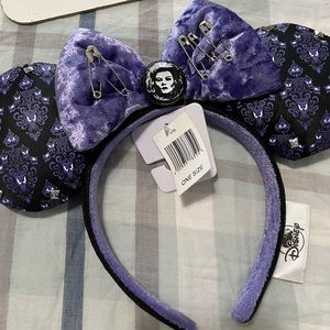 NWT Disney Her Universe Haunted Mansion Ears
